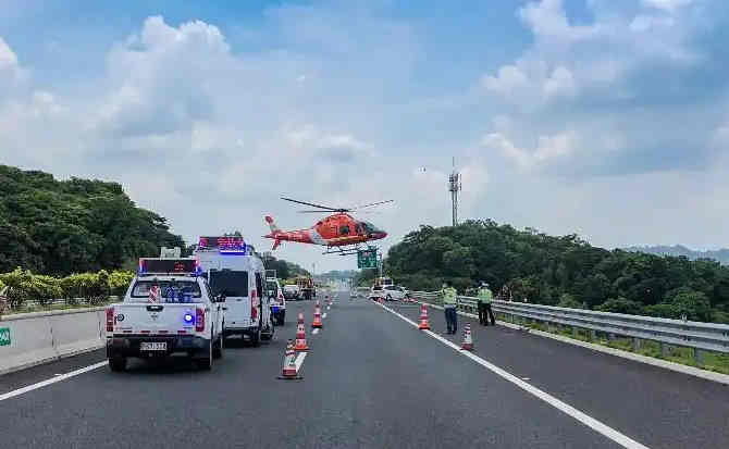 临澧高速公路汽车救援案例